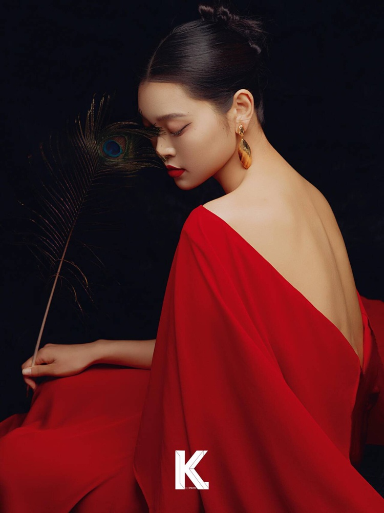 2026 New Fashion High-End Red  - огляд і ціна Photography Studio